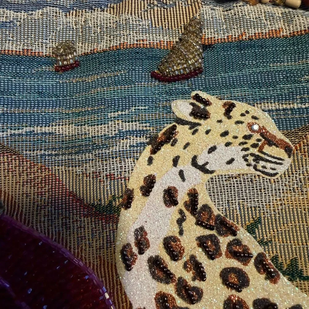 Mary Frances Leopard Beach Tapestry Beaded Sequin Tote Bag Mirror Magnetic Snap - Picture 12 of 13